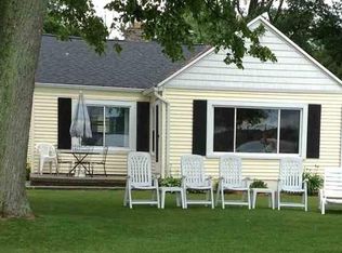 1559 Wamplers Lake Rd, Brooklyn, MI 49230