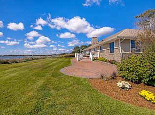 146 Ocean Ave, Center Moriches, NY 11934