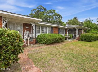 1423 Greenville Boulevard SE, Greenville, NC 27858