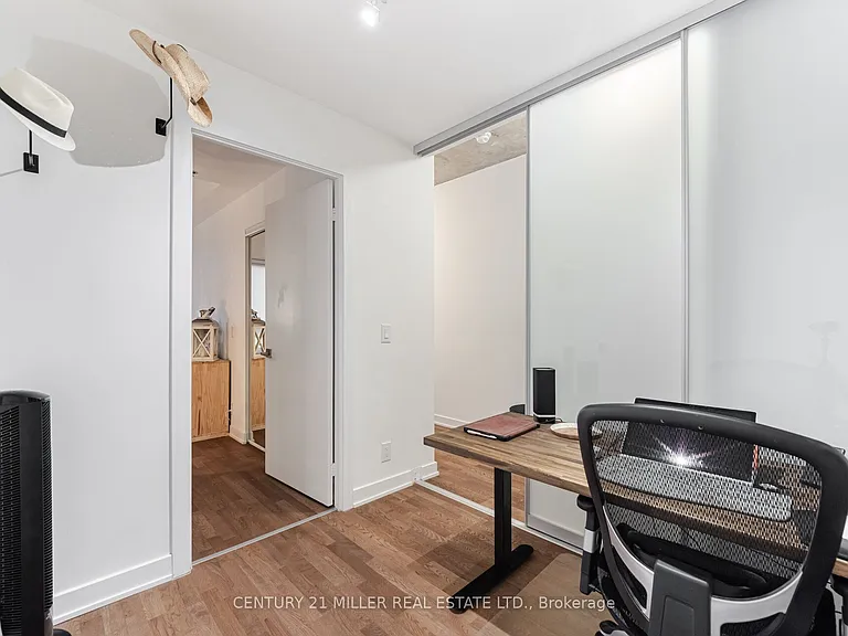 15 Beverley St #301 — Photo 25