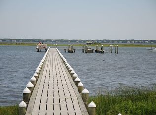 407 Coastal View Ct, Newport, NC 28570