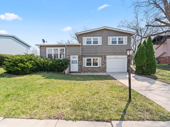 4827 Imperial Dr, Richton Park, IL 60471