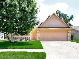 16923 Enchanted Cir W, Sugar Land, TX 77498