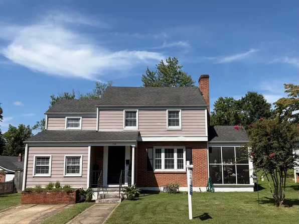 138 Blakeley Pl, Charles Town, WV 25414