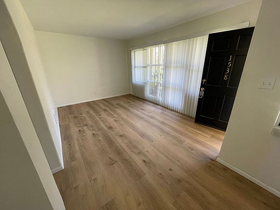 2nd image of 1518-1540 Rosecrans St #1538