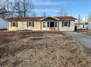 1516 Triangle St, Mount Vernon, IL 62864