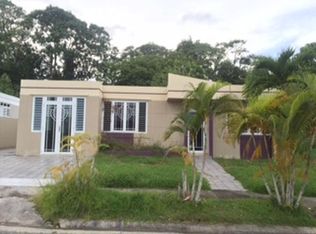 24 Calle Ambar, Las Piedras, PR 00771