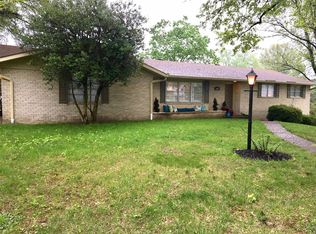 1242 Fairlane Dr, Cape Girardeau, MO 63701
