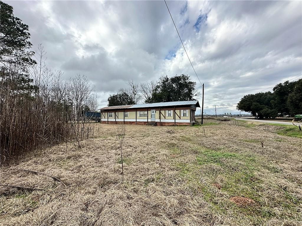 106 Johnson Loop #20, Natchez, LA 71456 | Zillow