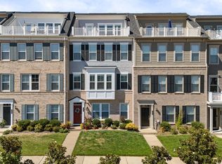 1857 Shadding Bay Ln, Dumfries, VA 22026