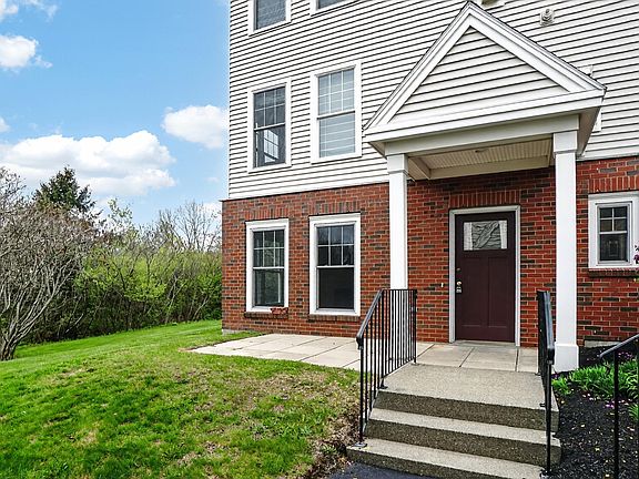 2nd image of 26 Cormorant Place #26