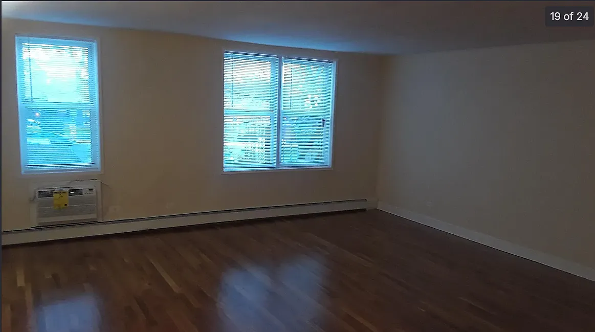 16605 Highland Ave — Photo 3