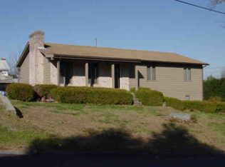 3 Ferncrest Dr, Johnston, RI 02919