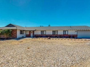 9980 Riggins Rd, Phelan, CA 92371