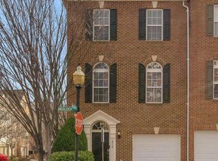 212 Medlock La, Alexandria, VA 22304