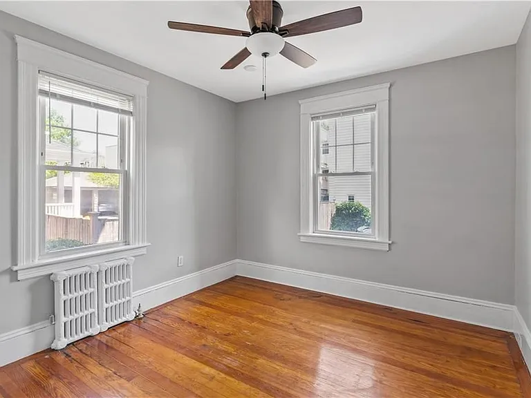 155 Irving Ave — Photo 17