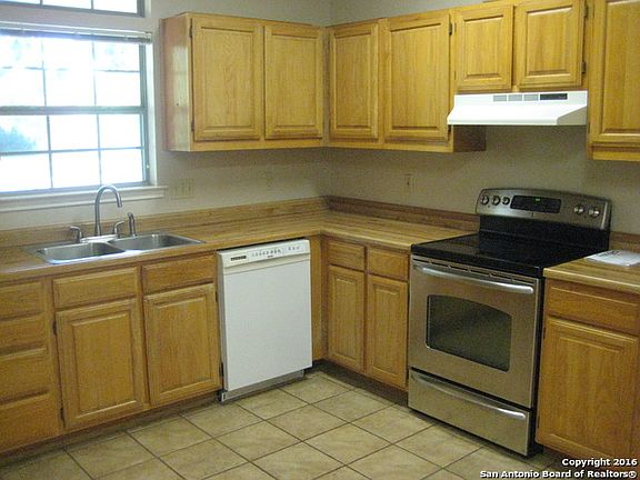 4th image of 354 Chaparral Creek Dr