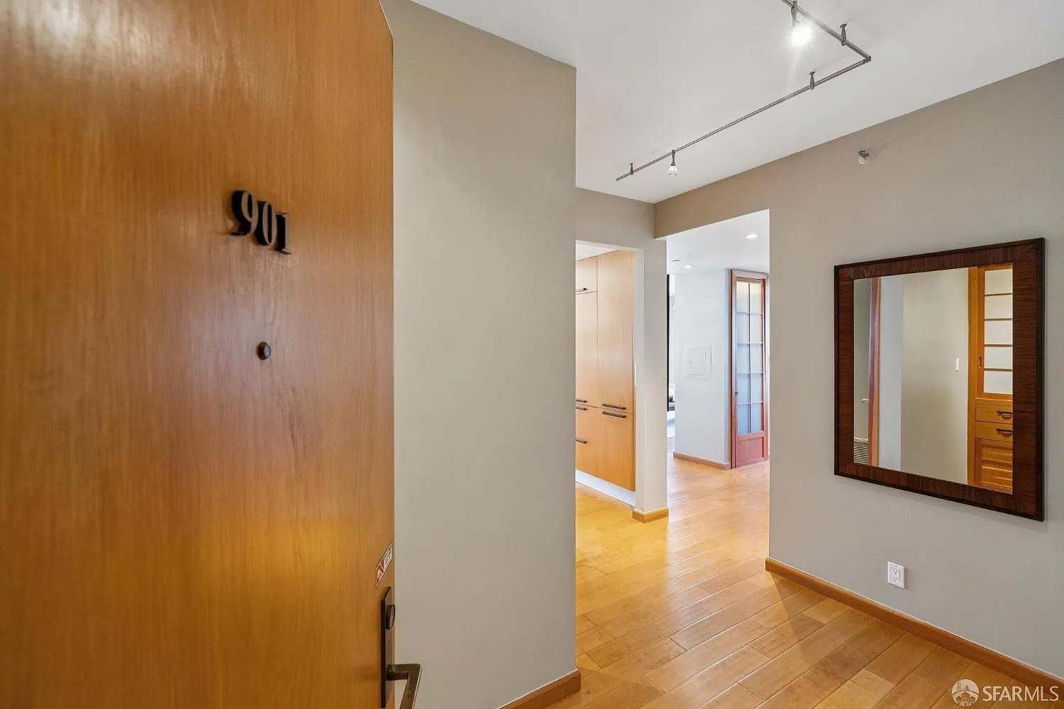 2 bed, 2.0 bath, 1368 sqft, $13,000 — Photo 3