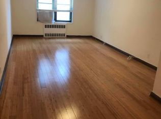 14618 25th Dr, Flushing, NY 11354