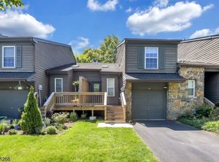 5D Brookline Ct, Princeton, NJ 08540