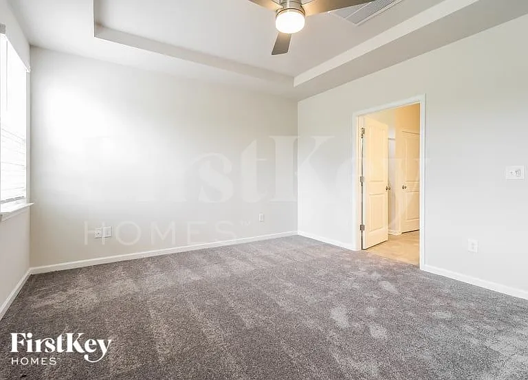 808 Birchcrest Way — Photo 7