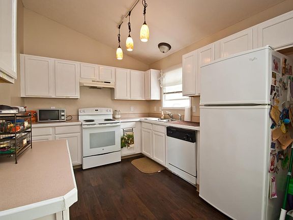 5th image of 7909 Black Willow Dr