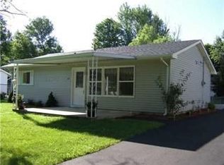 601 Mooreland Dr, New Whiteland, IN