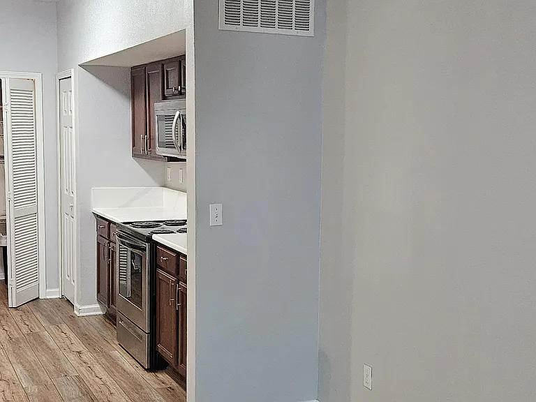 2334 Golden Lake Loop Sebastian Cove B19u4 St — Photo 5