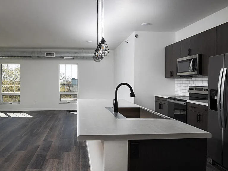The Landing at 1001 NP — Photo 24