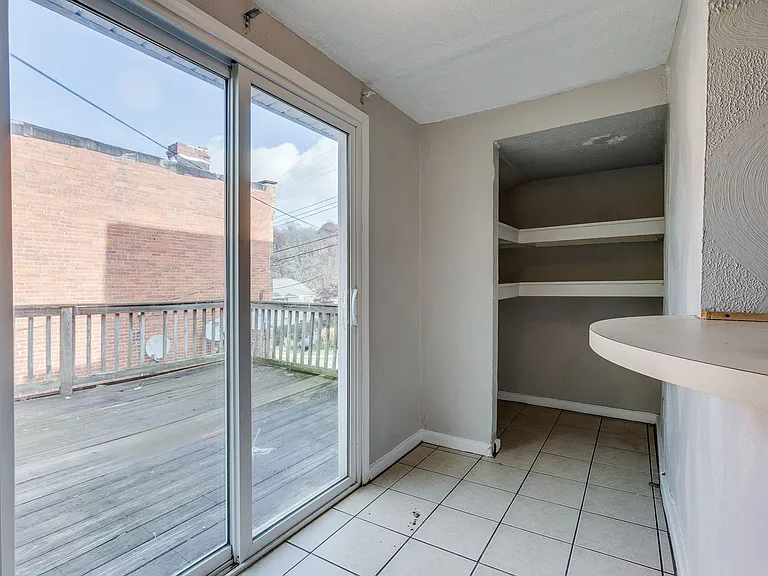 1202 Woodland Ave — Photo 15