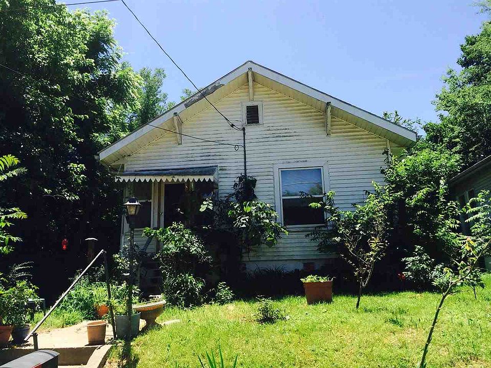 1st image of 315 Mill St