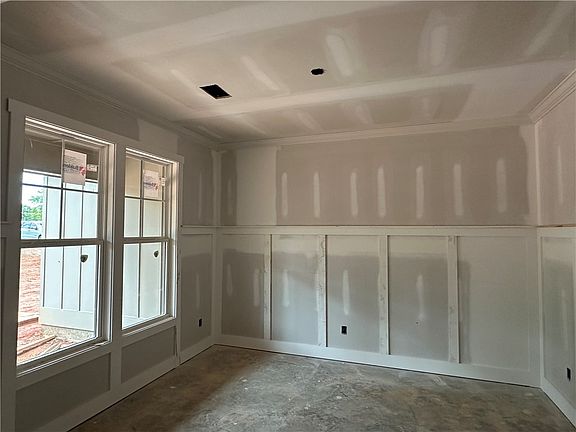 2nd image of 12176 Lee Road 72