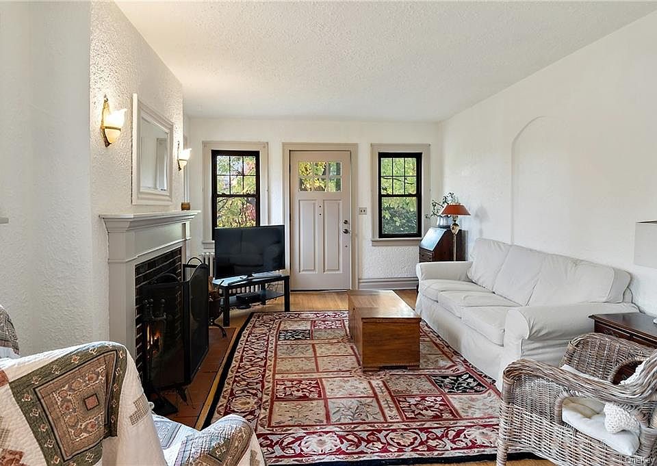 17 Cross Hill Ave, Yonkers, NY 10703 MLS H6225466 Zillow