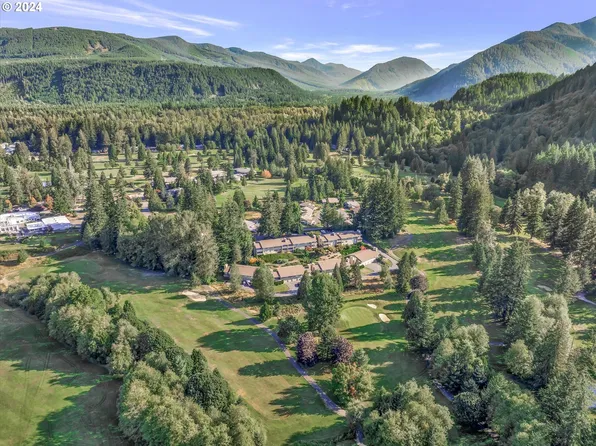 68665 E Bowmans Cir, Welches, OR 97067