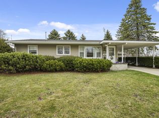 1021 Fairway Dr, Racine, WI 53405