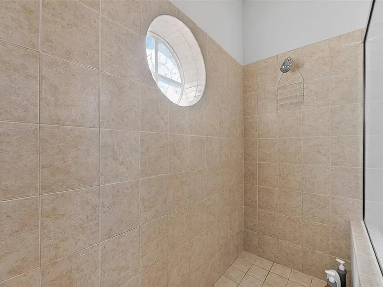 5536 Luminar Pointe Ln — Photo 41
