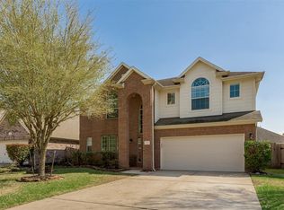 17719 Creek Bluff Ln, Cypress, TX 77433