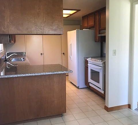 5th image of 18893 Sara Park Cir