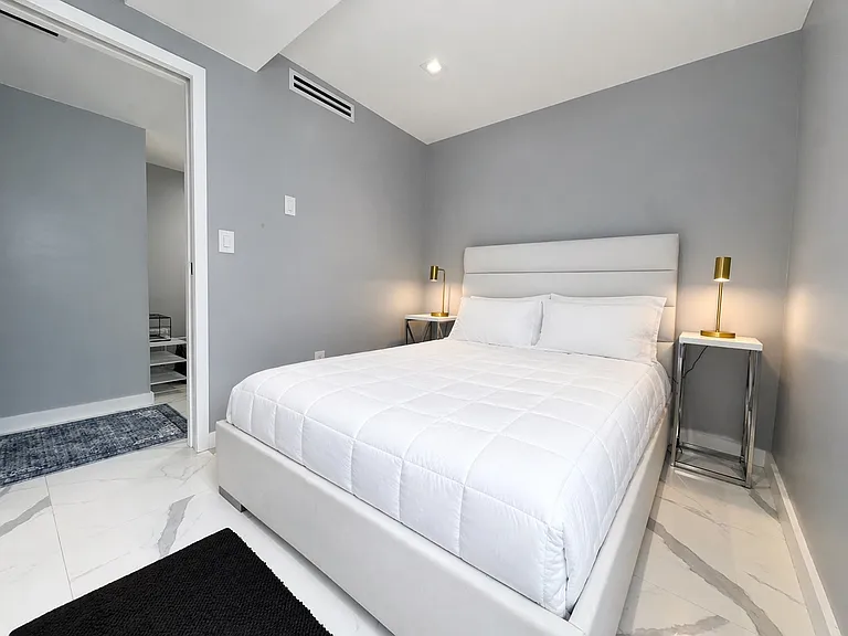 1428 Euclid Ave #207 — Photo 19