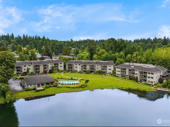 333 101st Avenue SE #101-D, Bellevue, WA 98004