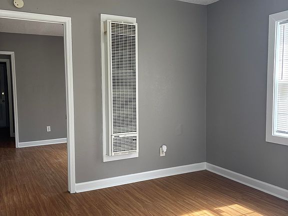 4th image of 462 Glankler St