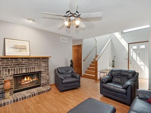 2nd image of 2048 Plaen View Dr