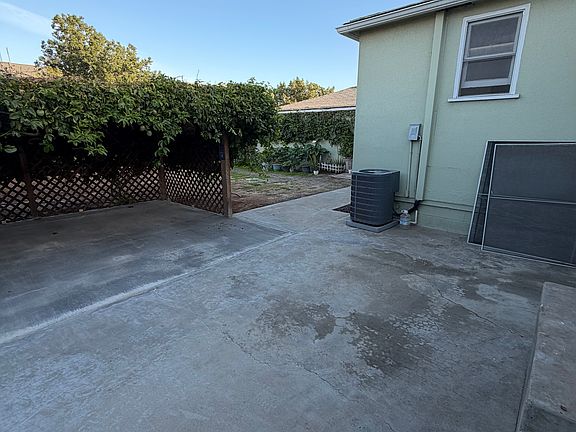 3rd image of 8733 Buena Valley Dr