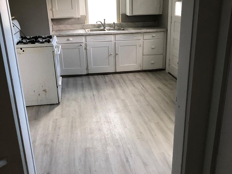 511 Prospect Ave S, Hartville, OH 44632 Zillow