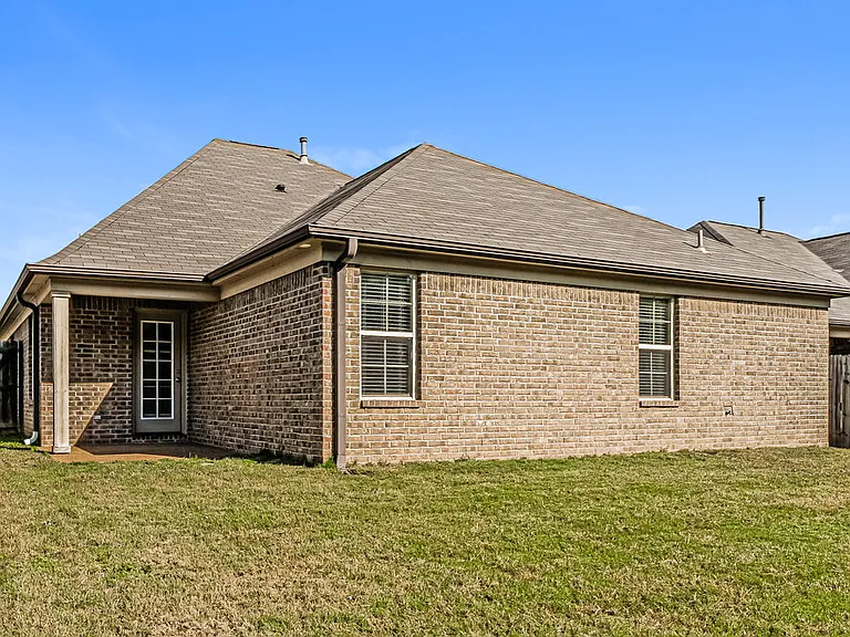 9439 Darren Cir S — Photo 16