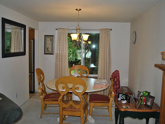4th image of 11820 133rd Street Ct E