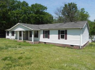 851 Shaw Rd, Woodruff, SC 29388