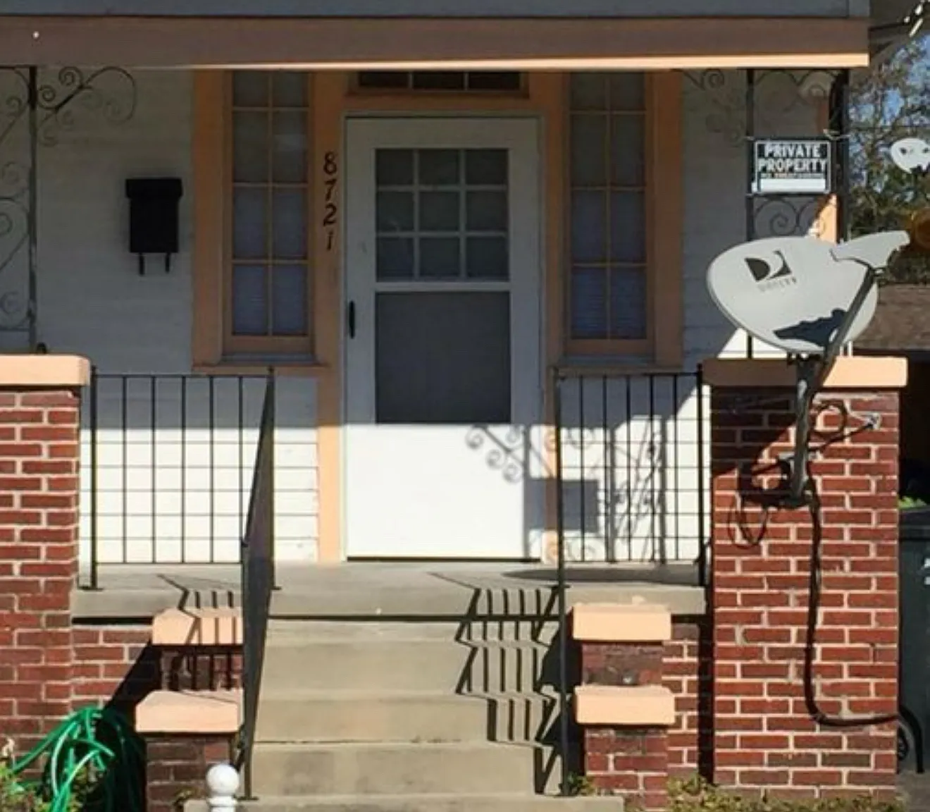 2 bed, $1,300 — Photo 1