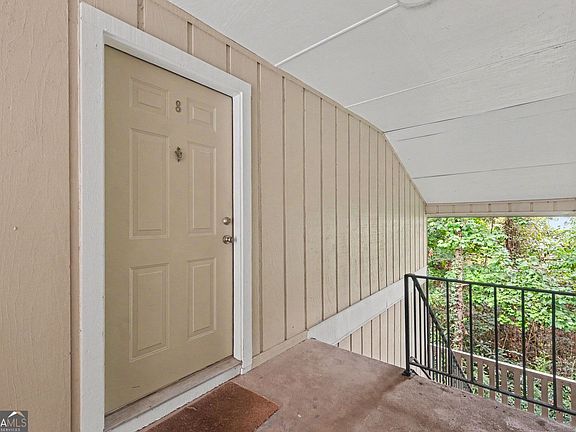 5th image of 5157 Roswell Rd Unit 8