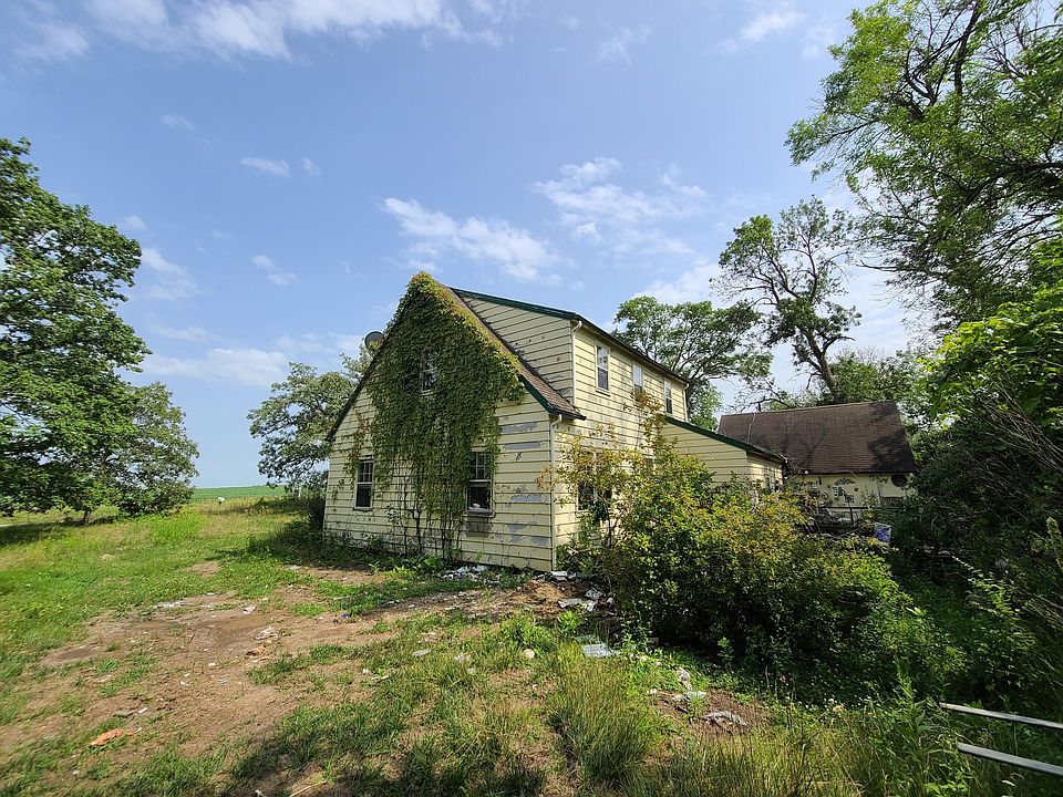 2nd image of 2305 East Ave